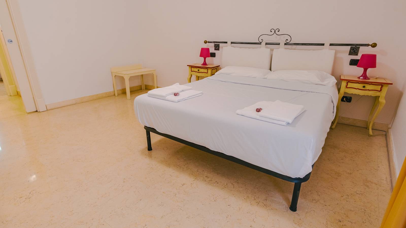 Ganze Wohnung, Ferienwohnung für 4 Personen mit Garten in Rivoltella del Garda, Desenzano del Garda