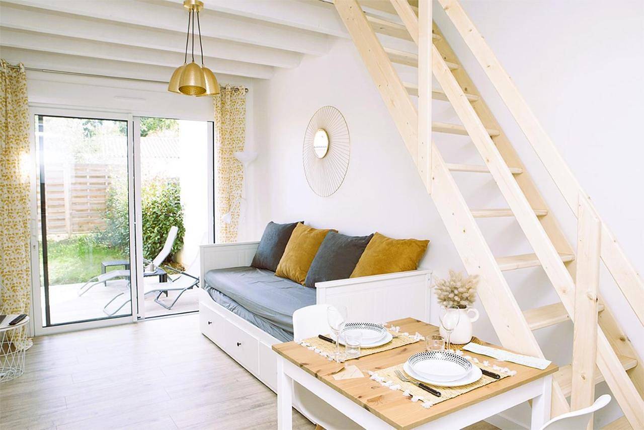 "Studiocaroline44", 2 studios entre la ville et la mer, parking, cuisine, moins de 15min de l'aéroport in Bouaye, Région de Nantes