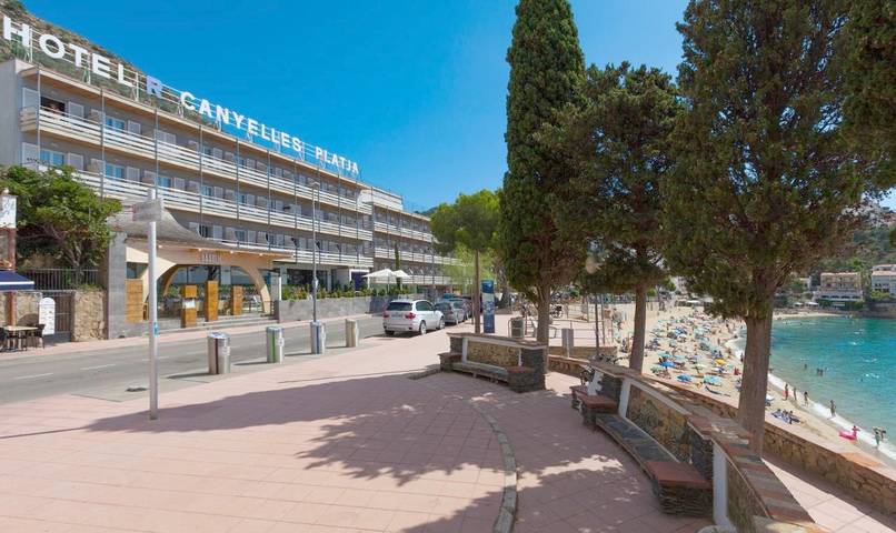 Hôtel pour 2 personnes, avec piscine et jardin dans Platja De Canyelles Petites - 3