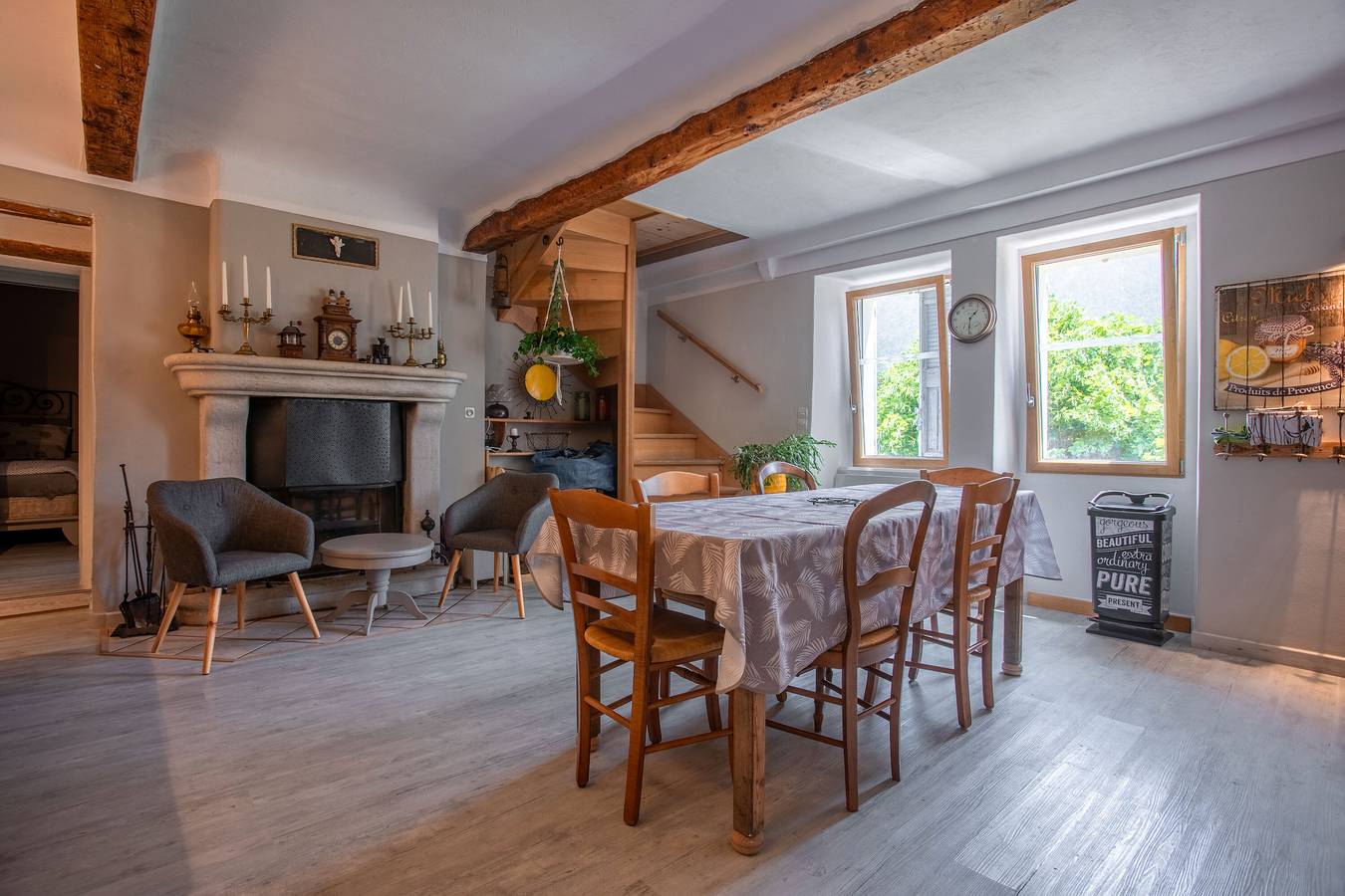 Ganze Wohnung, Ferienwohnung 'Authentique Et Confortable' mit Gemeinschaftsgarten in Valderoure, Cannes und Umgebung