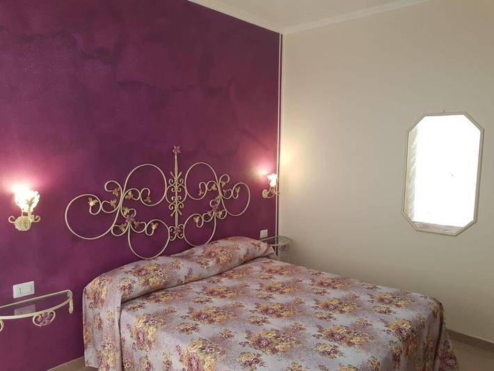 Chambre d’hôte pour 2 personnes, avec terrasse à Tropea - 4