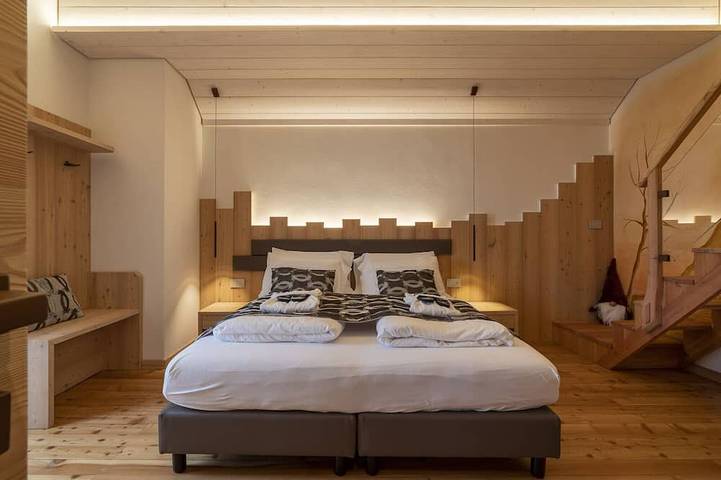 Agriturismo per 5 persone, con sauna e giardino, con animali domestici in Provincia di Belluno