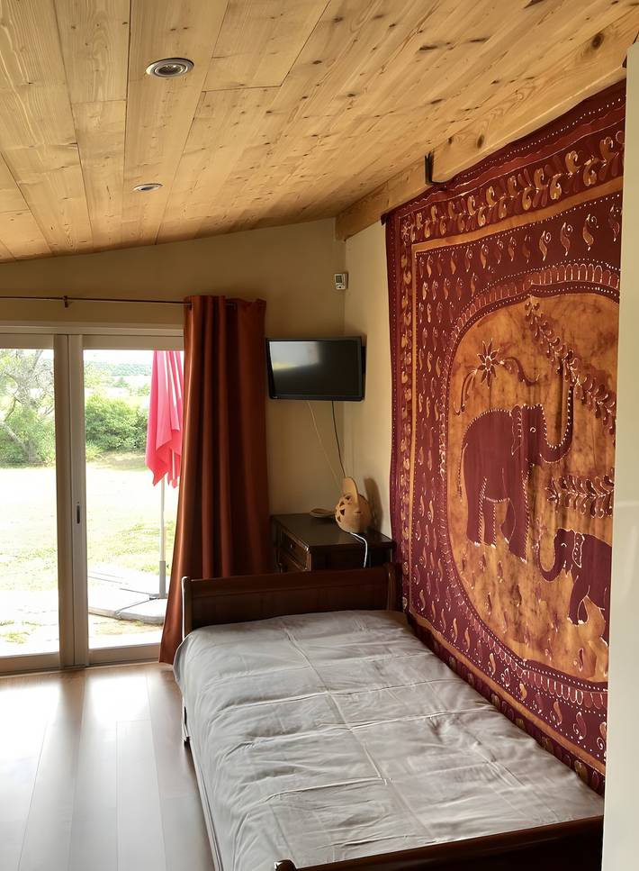 Chambre d’hôte pour 3 personnes, avec jardin et jacuzzi en Ardèche - 4