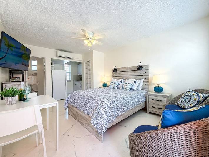 Vacation rental for 2 people, with pool and terrace in Hollywood Beach (FL)
