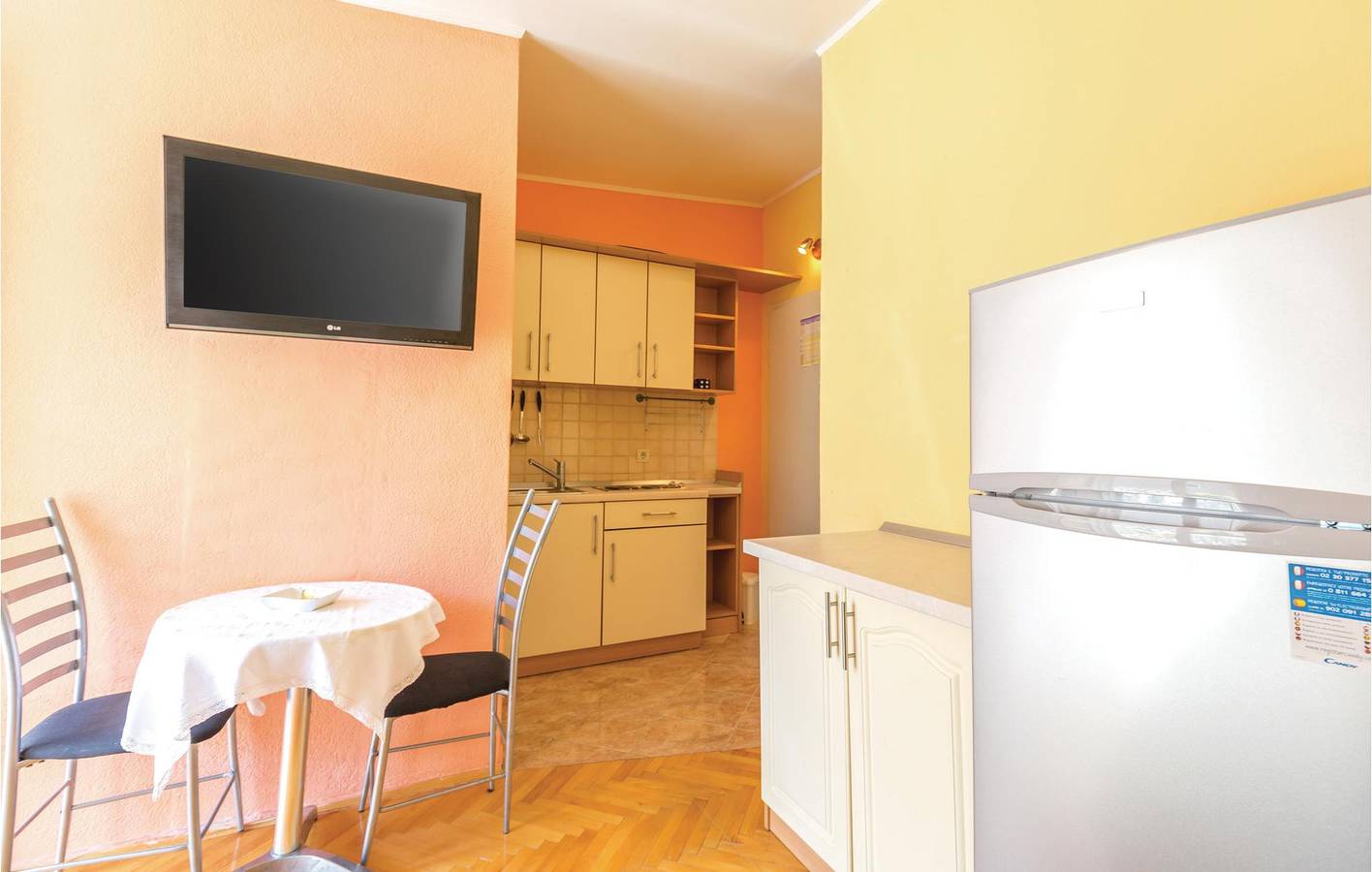 Ganze Ferienwohnung, Ferienwohnung für 2 Personen mit Terrasse in Makarska, Makarska Riviera