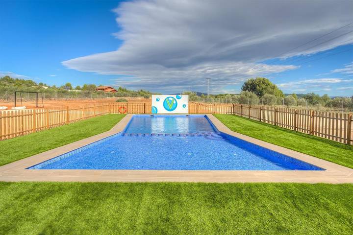 Chalet para 12 personas, con jardín además de vistas y piscina en Canal de Navarrés - 3