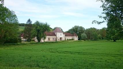 Chambre d’hôte pour 2 personnes, avec jardin et vue, animaux acceptés à Bucey-en-Othe