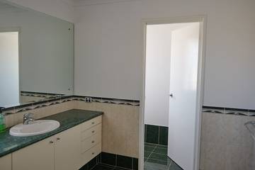 Holiday Home for 16 People in Mandurah, Western Australia, Photo 4