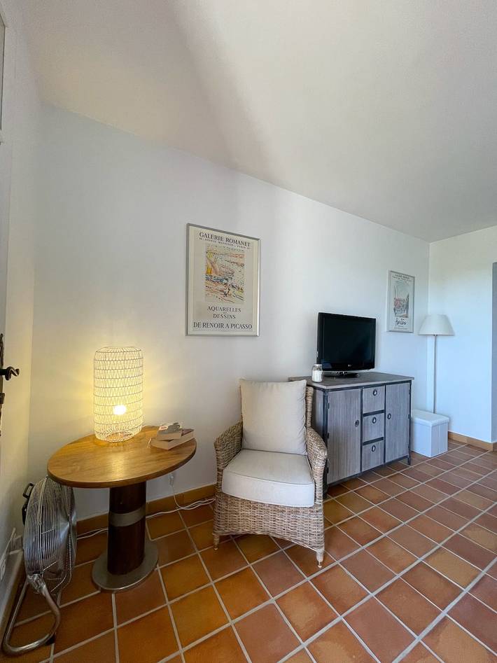 Gîte pour 4 personnes, avec balcon, adapté aux familles dans Port Santa-Lucia - 3