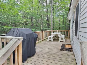 Log Cabin for 6 People in White Mountain National Forest, New Hampshire, Photo 1