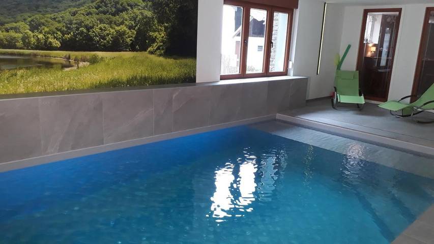 Villa pour 19 personnes, avec Terrasse et Jardin ainsi que Bassin pour enfant et Piscine dans Luxembourg