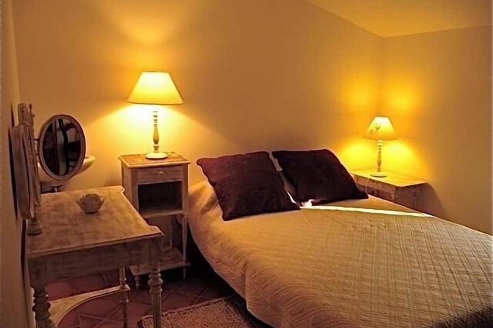 Location de vacances pour 8 personnes, avec jardin, animaux acceptés à Faucon - 2