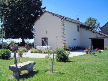 Gîte pour 8 personnes, avec terrasse et jardin dans l' Aveyron