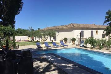 Agriturismo pour 10 personnes, avec jardin à Aigremont