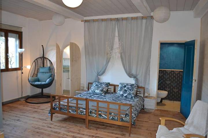 Location de vacances pour 6 personnes, avec jacuzzi ainsi que piscine et jardin à Saint-Sébastien-d'Aigrefeuille - 4