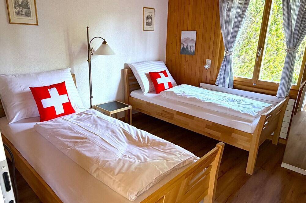 Concierge, Lake Thun/Alps Scenic Views by Swisshut in Beatenberg, Lake Thun