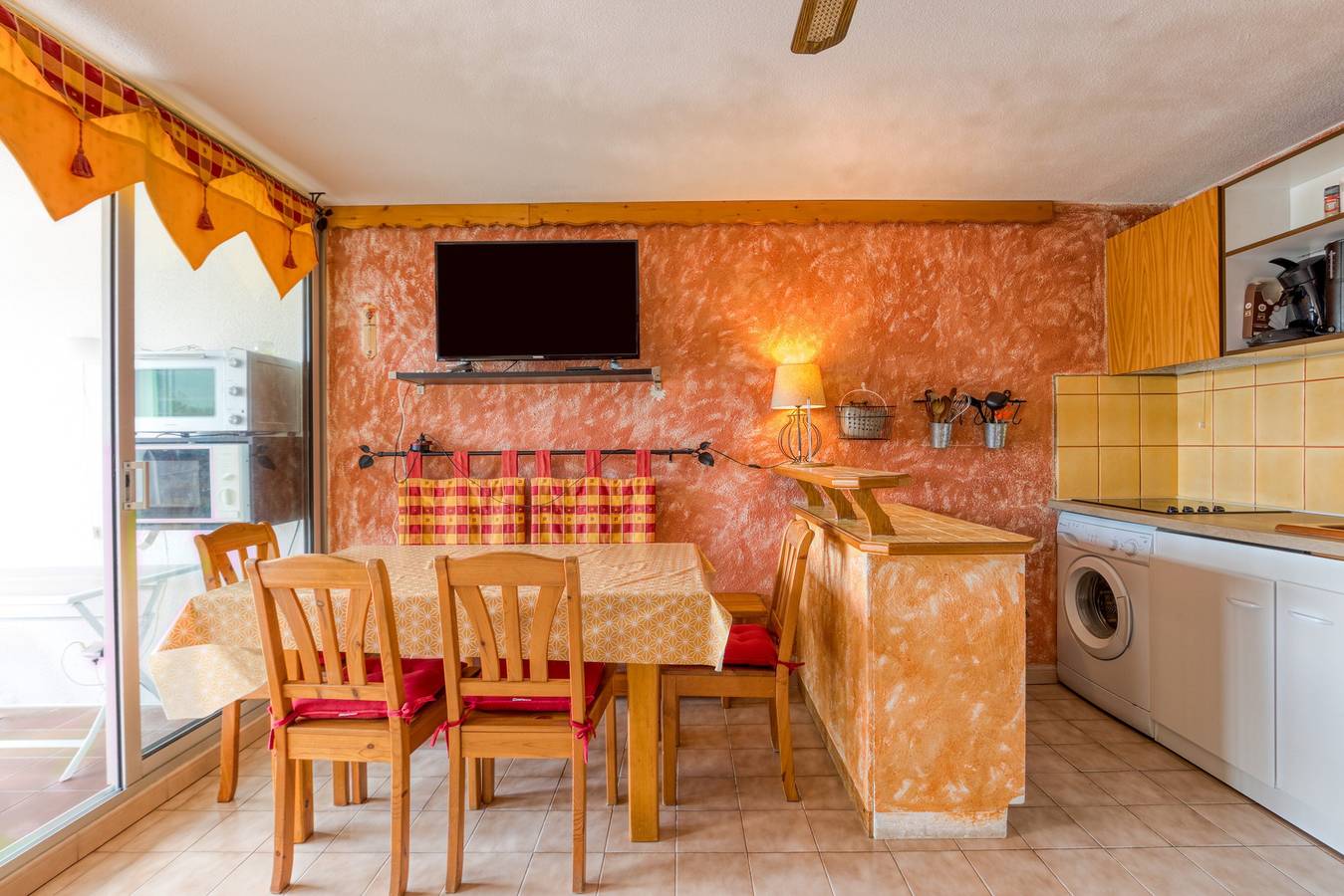 Ganze Wohnung, Le Grau-du-Roi: Apartment mit Balkon und Garage in Le Grau-du-Roi, Côte d'Améthyste