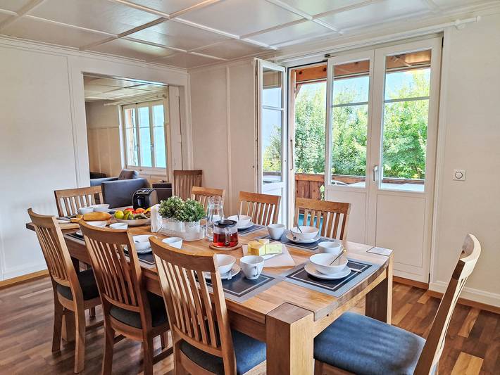 Ferienhaus für 8 Personen, mit Ausblick und Seeblick sowie Balkon in der Schweiz - 4