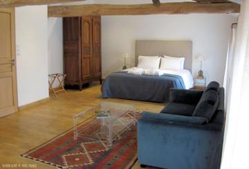 Chambre d’hôte pour 2 personnes, avec piscine et terrasse ainsi que vue et jardin à Béraut