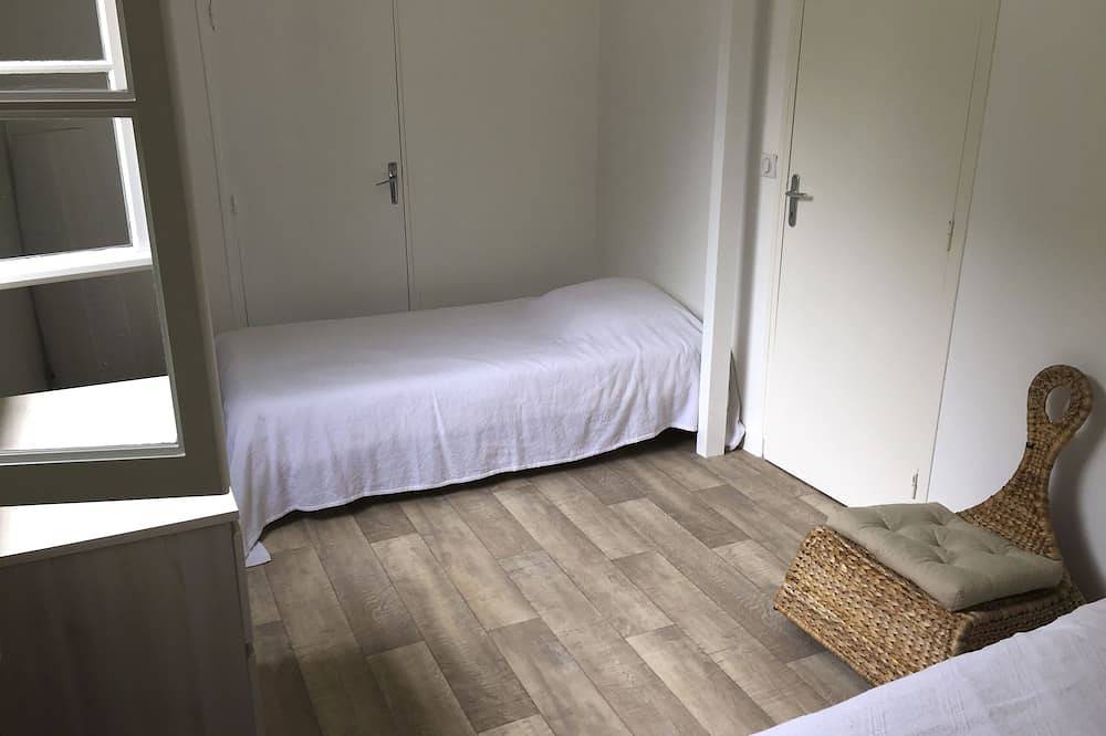 Maison entièrement renovée en 2015 in Châteauneuf-sur-Sarthe, Région de Segré