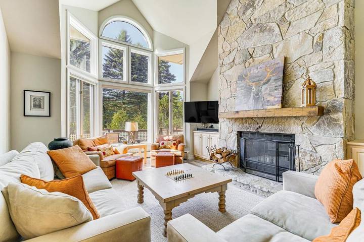 Vakantiehuis voor 8 personen, with sauna and zwembad as well as whirlpool in Vermont