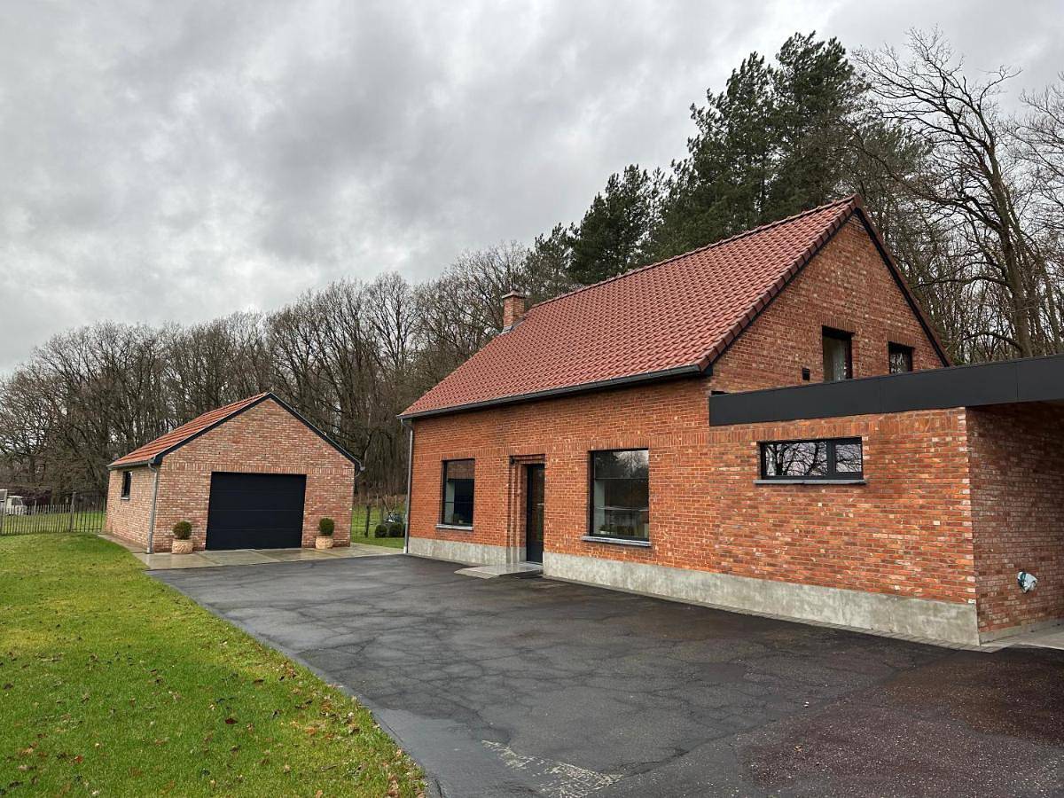 Three-Bedroom House in Lummen, Région de Hasselt