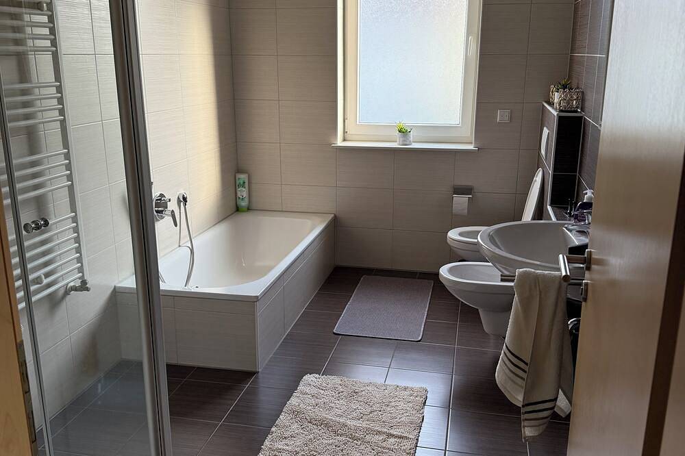 Ganze Wohnung, Stilvolle Wohnung in Paderborn, Nordrhein-Westfalen