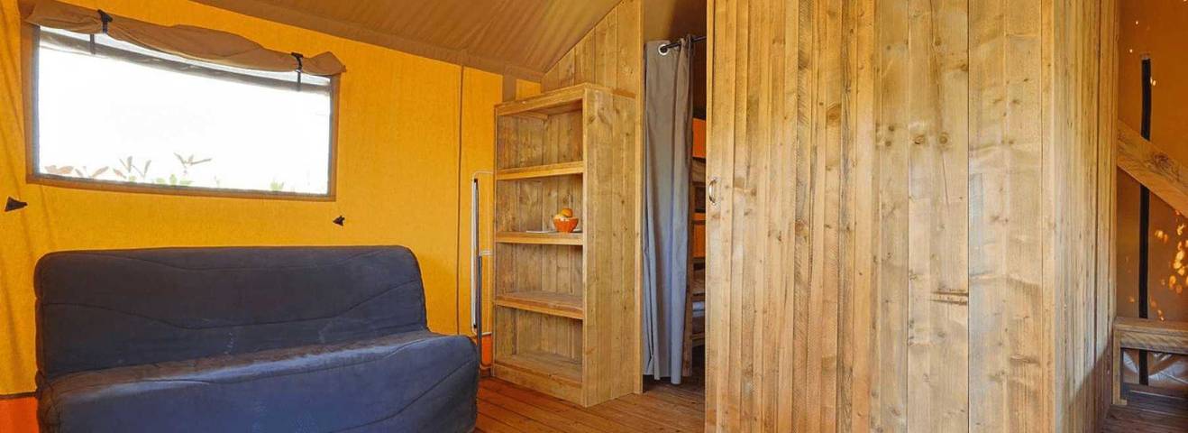 Tente pour 4 personnes, avec bassin pour enfant dans le Var - 3