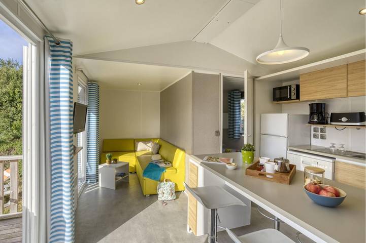 Camping pour 5 personnes, avec terrasse ainsi que piscine et jardin, animaux acceptés à Perros-Guirec - 3