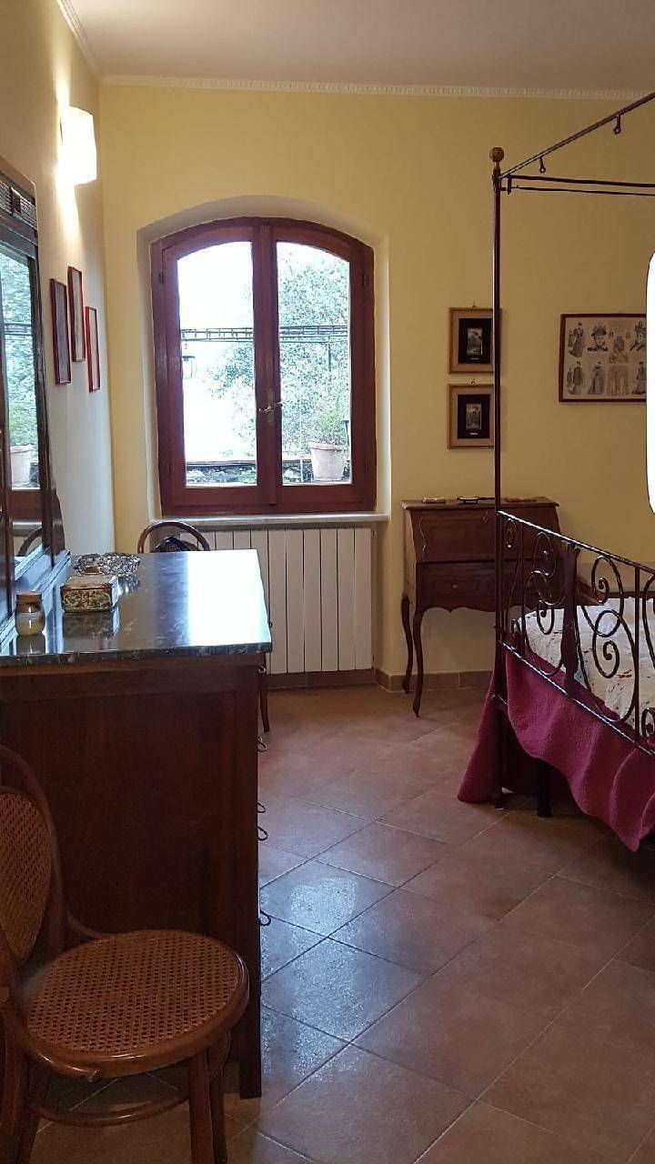 Geheel vakantieappartement, Holiday Apartment in Castelnuovo Magra with Fantastic Terrace in Castelnuovo Magra, Italiaanse Rivièra