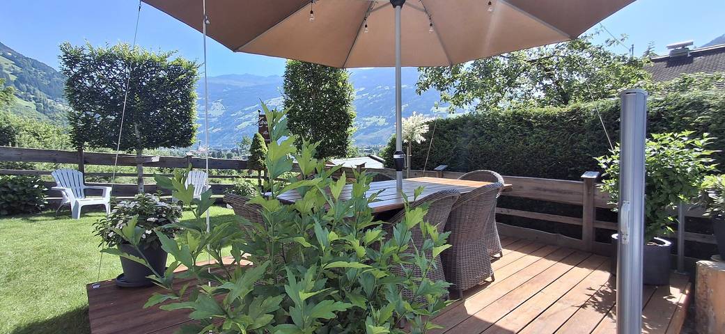 Ganze Wohnung, Apartment „Wiese“ mit Balkon und Bergblick in Tuxer Alpen, Zellberg