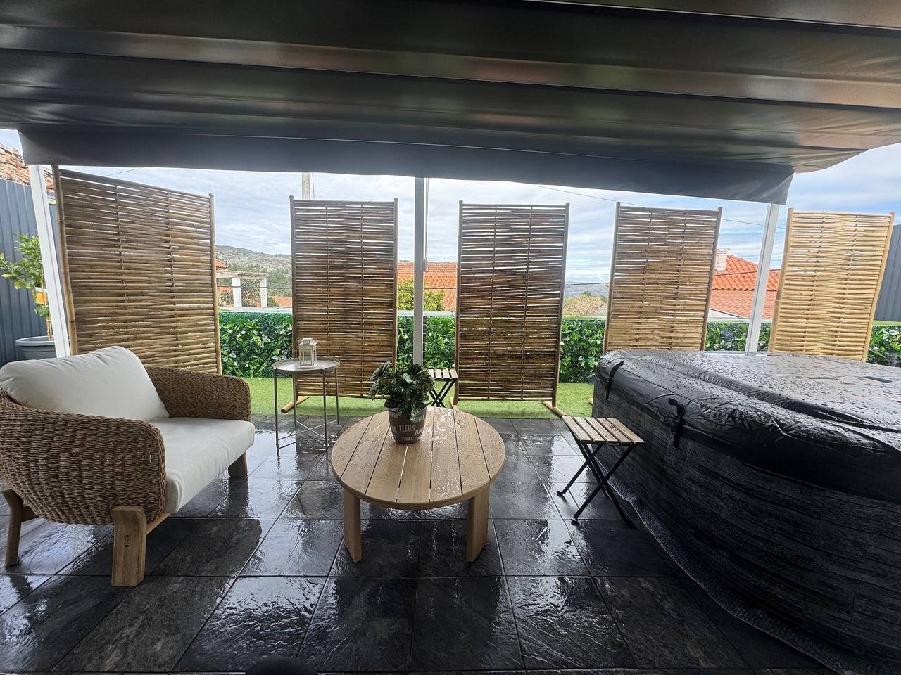 Refugio en el Valle del Tua con jacuzzi privado y vistas impresionantes in Carlão e Amieiro, Valo do Tua
