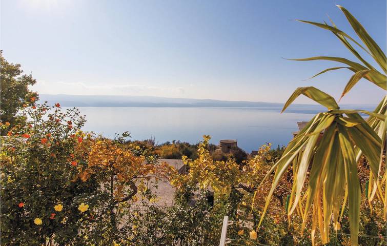 Ferienwohnung für 5 Personen, mit Terrasse in Omis - 2
