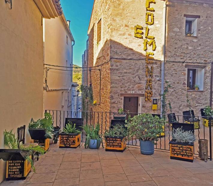 Apartamento de vacaciones para 5 personas, con piscina además de jardín y vistas, Se admiten mascotas en Parc Natural de la Serra d'Espadà - 3