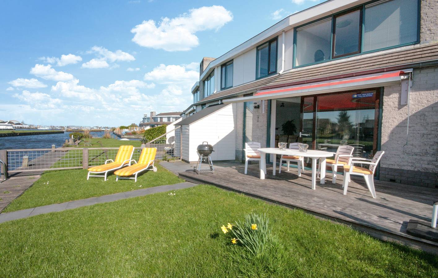 Ferienhaus für 6 Personen mit Ausblick in Lemmer, Ijsselmeer
