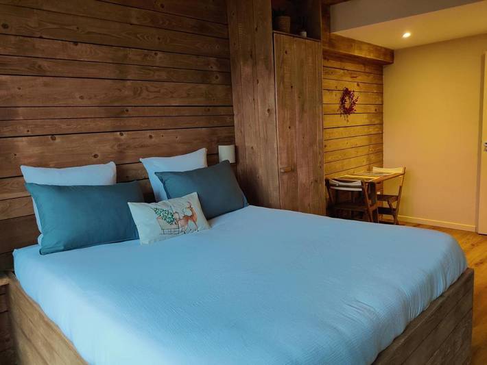 Chambre d’hôte pour 2 personnes, avec terrasse ainsi que jardin et piscine dans Rhône - 2