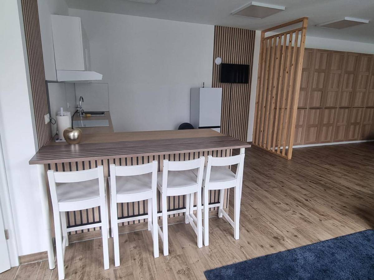Ganze Wohnung, Studio in Würselen, Rheinland