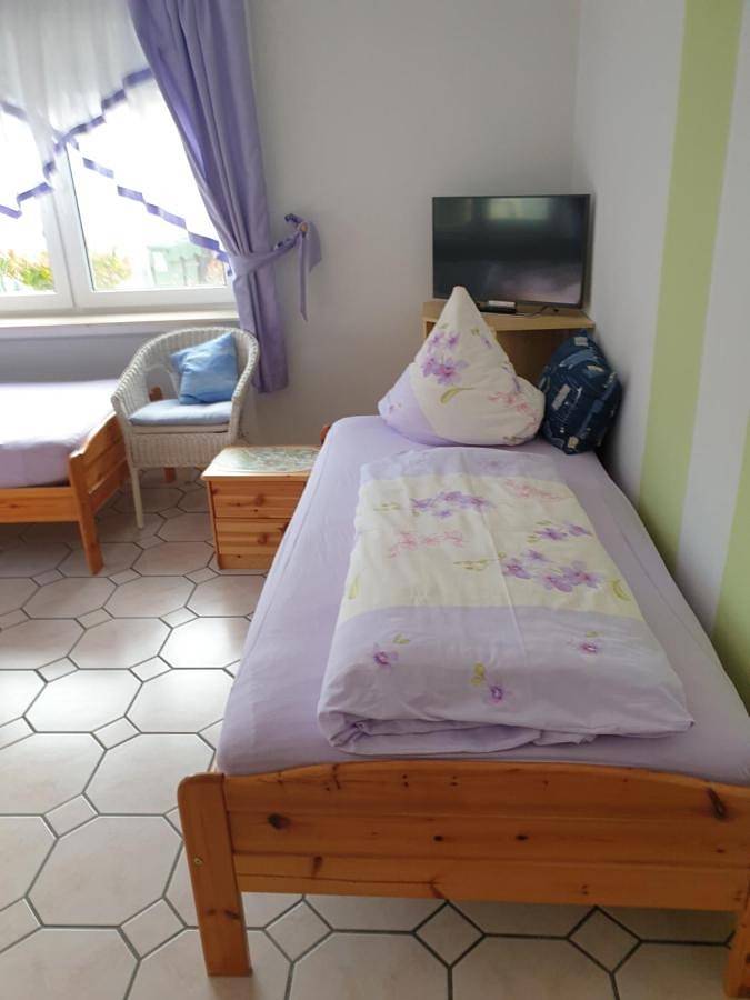 BnB für 7 Personen, mit Ausblick und Garten in Rust - 2