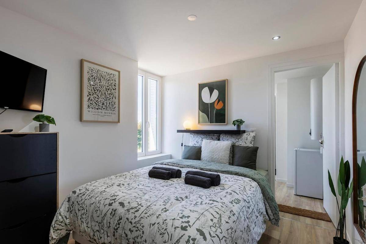 Appartement entier, Le Nido - stationnement privé gratuit in Attignat, Région de Bourg-en-Bresse