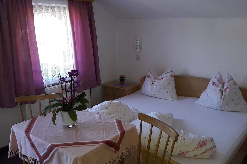 Ganze Wohnung, Ferienhof Fürruter, kostenloses Wlan, 3 Schlafzimmer, bis zu 6 Personen in Sautens, Ötztal