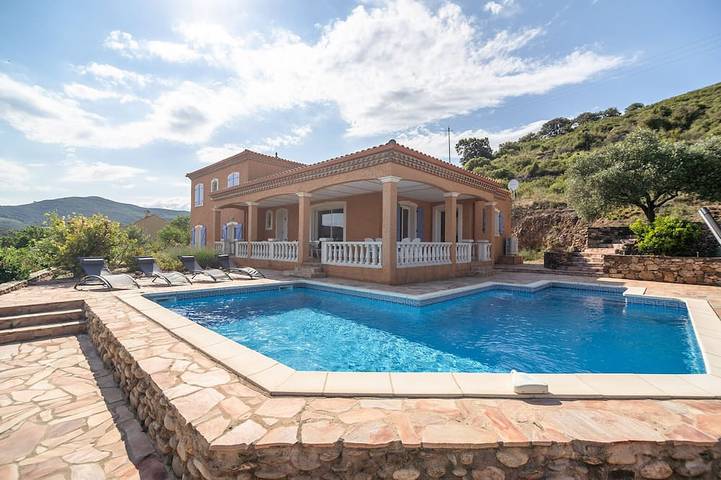 Villa pour 6 personnes, avec jardin ainsi que terrasse et piscine - 1