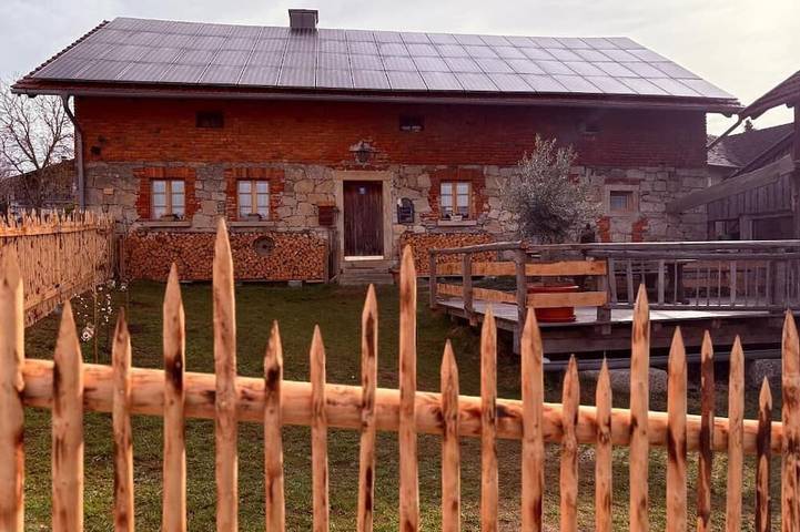 Ferienhaus für 5 Personen, mit Whirlpool und Garten sowie Sauna