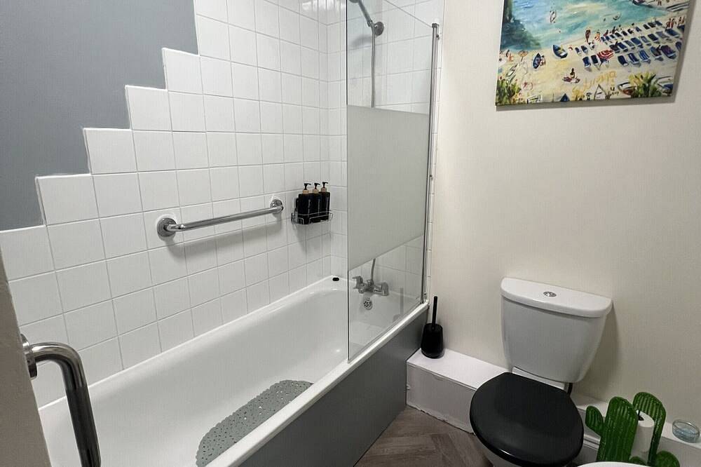Ganze Wohnung, Apartment-Eigenes Badezimmer-Apartment-Meerblick in Botany Bay, Kent
