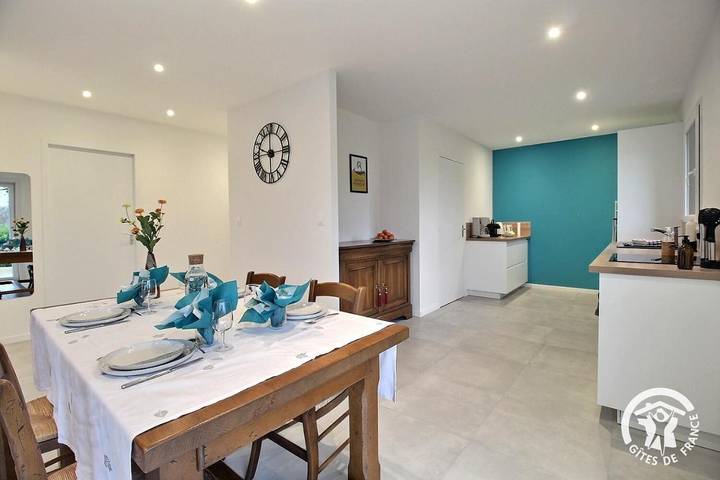 Location de vacances pour 4 personnes, avec terrasse et jardin à Pléhédel - 3