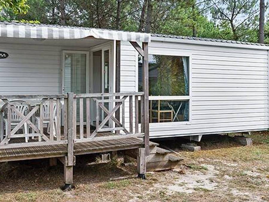 Camping Chateau de Fonrives - Bungalow 4 personen - Stacaravan | Klassiek | 2 Slaapkamers | 4 Pers. | Single terras in Villeneuve-sur-Lot en omgeving
