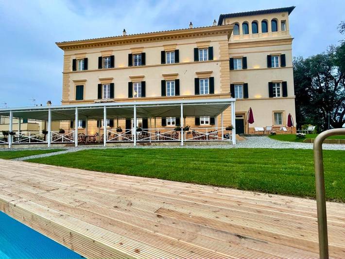 Hotel für 2 Personen, mit Garten und Pool