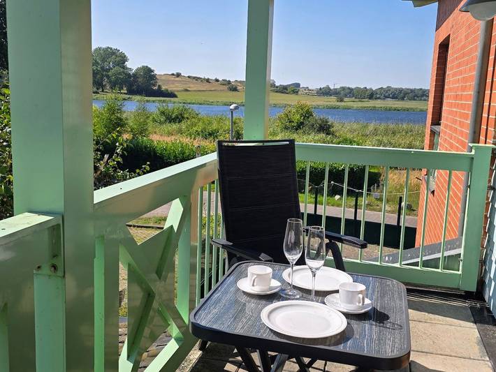 Ferienpark für 5 Personen, mit Balkon und Terrasse sowie Garten und Seeblick in Seedorf (Sellin)