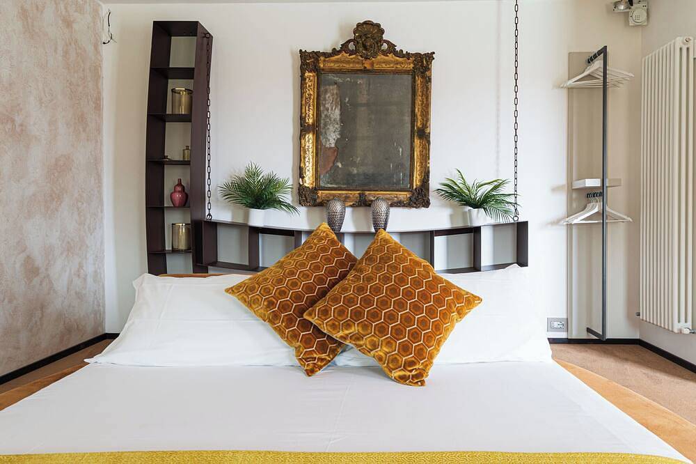 Entire apartment, Murano Suites | Amethyst in Murano, Venice Province