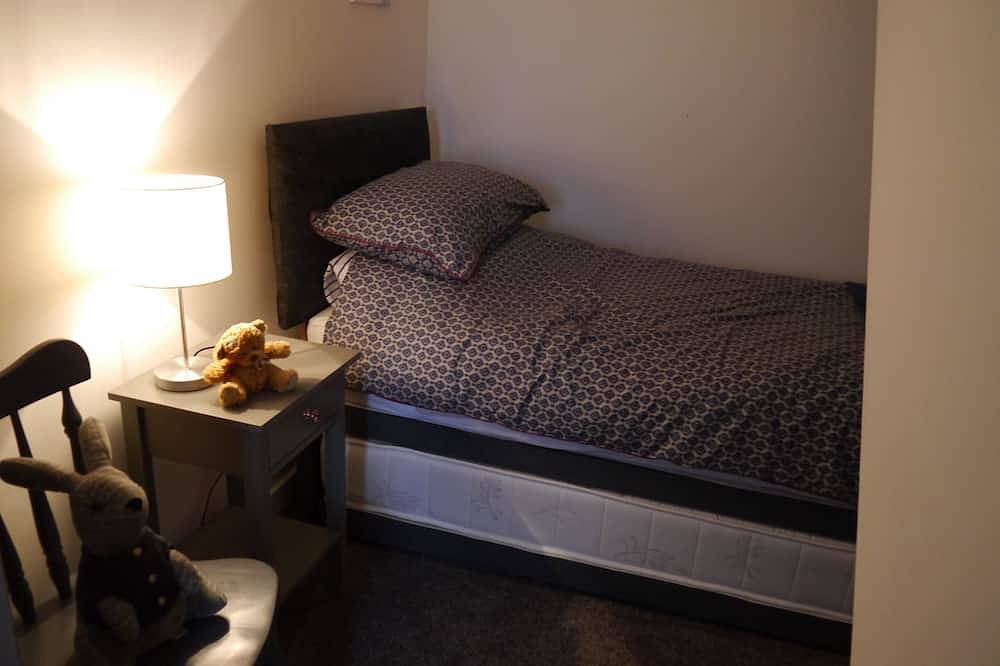 Kippford Stables -  a house that sleeps 4 guests  in 2 bedrooms in Kippford, Dumfries and Galloway