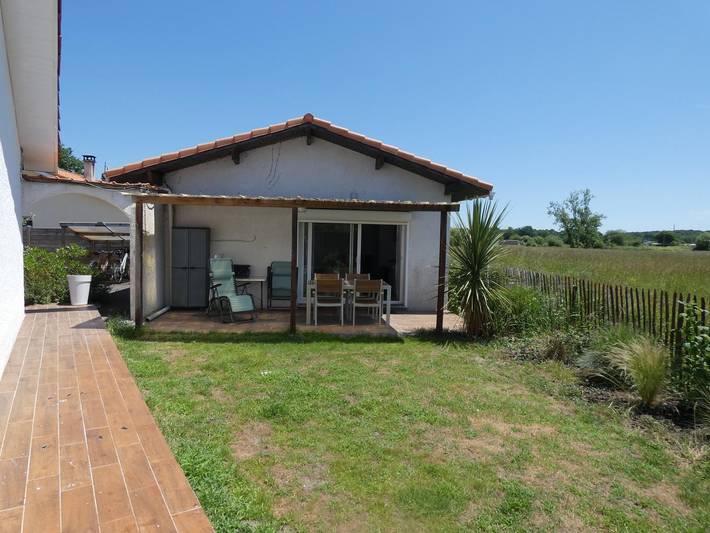 Gîte für 2 Personen, mit Terrasse und Garten sowie Ausblick